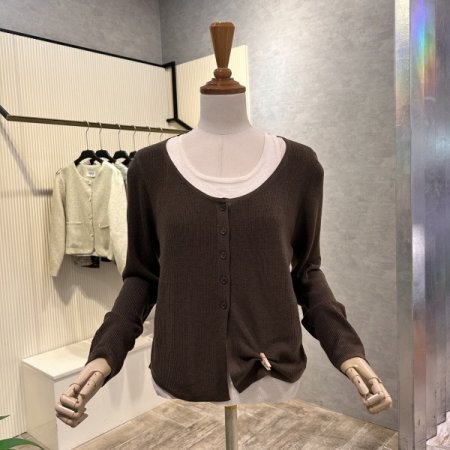 민소매 레이어드 단추 니트