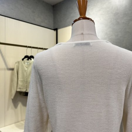 민소매 레이어드 단추 니트