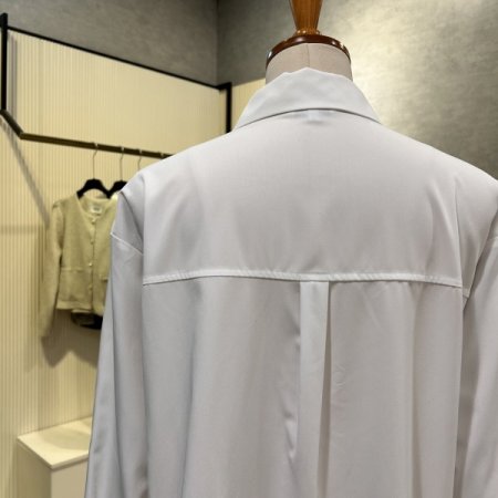 자수마크 언발 셔츠