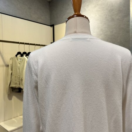 베이직 라운드 니트