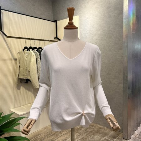 V넥 베이직 니트