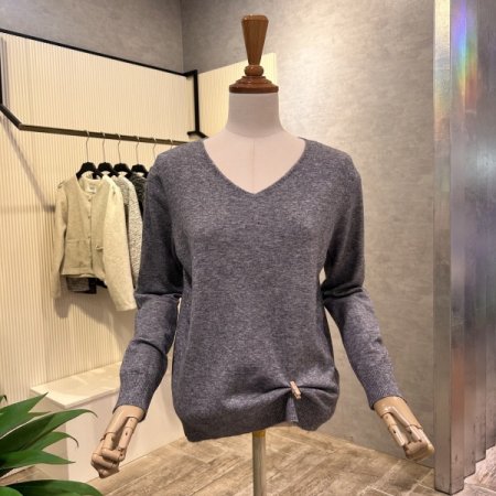 V넥 베이직 니트