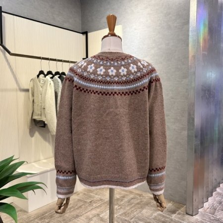 플라워 라인 배색 단추 가디건