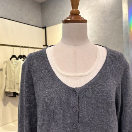 레이어드 민소매 단추 니트