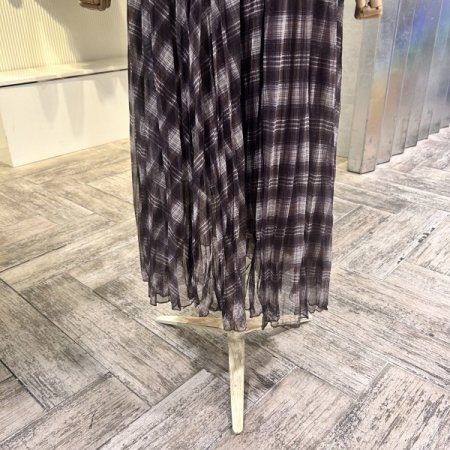 플리츠 밴딩 체크 롱 스커트