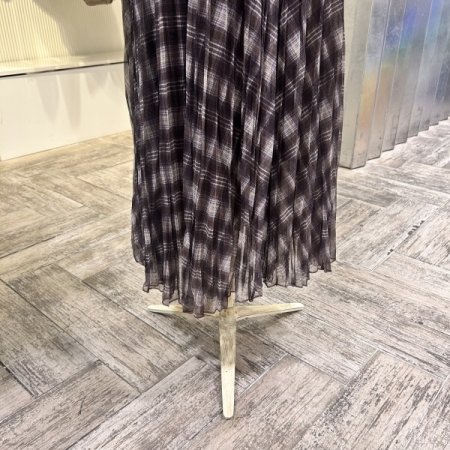 플리츠 밴딩 체크 롱 스커트