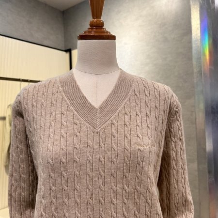 V넥 꽈배기 니트