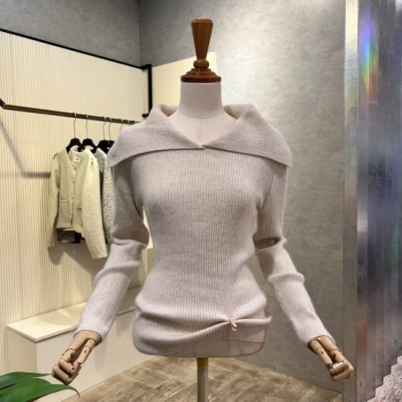 세일러 카라 폭스 혼방 니트