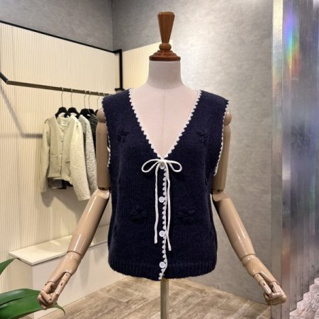 배색 라인 플라워 베스트