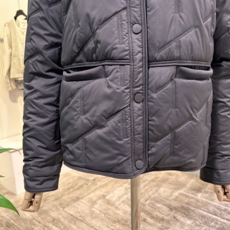 배색 후드 패딩 점퍼