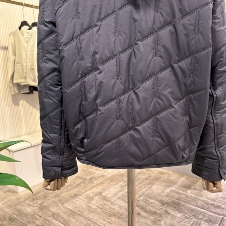 배색 후드 패딩 점퍼