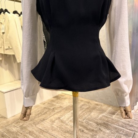 배색 레이어드 다트 블라우스