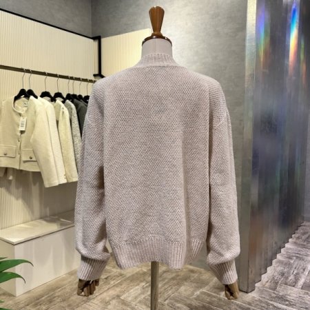 V넥 골지 라인 박시 니트