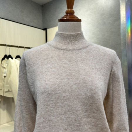 반폴라 알파카 혼방 니트