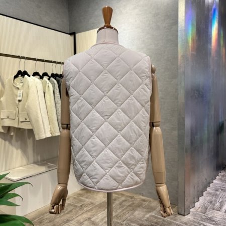 V넥 단추 패딩 조끼 점퍼