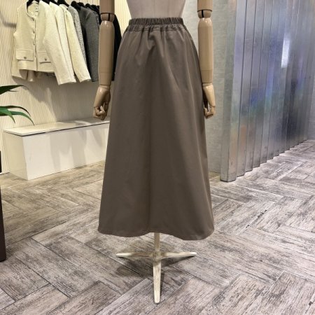 백 밴딩 원턱 플레어 롱 스커트