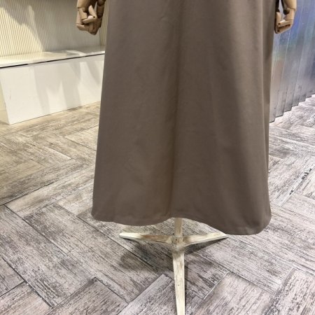 백 밴딩 원턱 플레어 롱 스커트