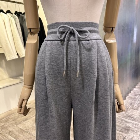 스트랩 투턱 캐주얼 팬츠