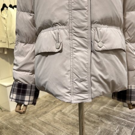 체크 배색 하이넥 덕다운 점퍼