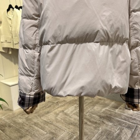 체크 배색 하이넥 덕다운 점퍼