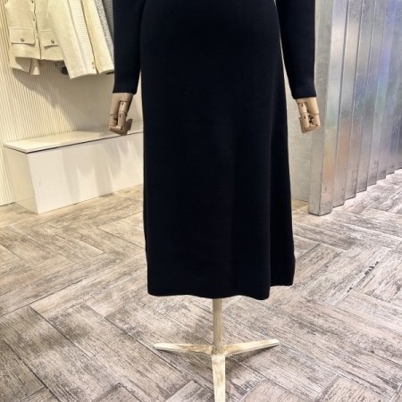 언발 세일러 카라 니트 원피스