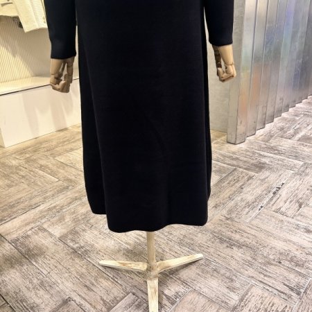 언발 세일러 카라 니트 원피스