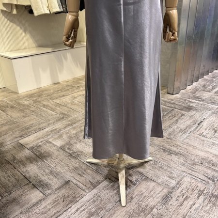 새틴 민소매 롱 원피스