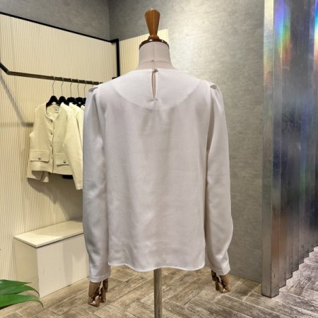 퍼프 소매 꼬임 셔링 블라우스