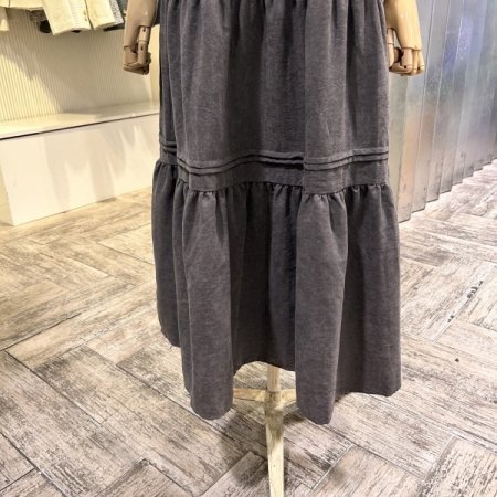 이단 셔링 밴딩 롱 스커트