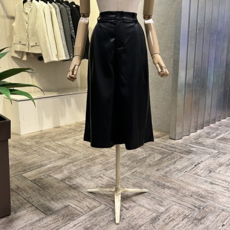 페이크 레더 백 밴딩 와이드 팬츠