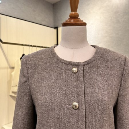 모혼방 라운드 단추 자켓