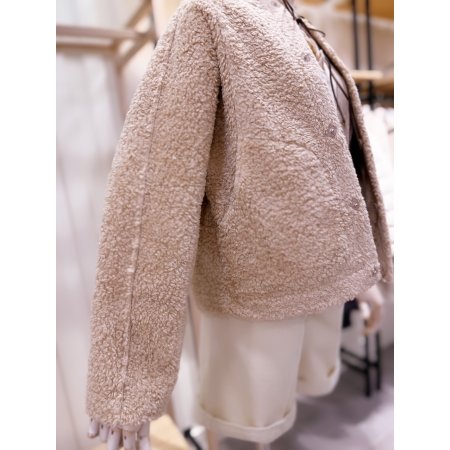 라운드넥 사이바포켓 뽀글이 무스탕