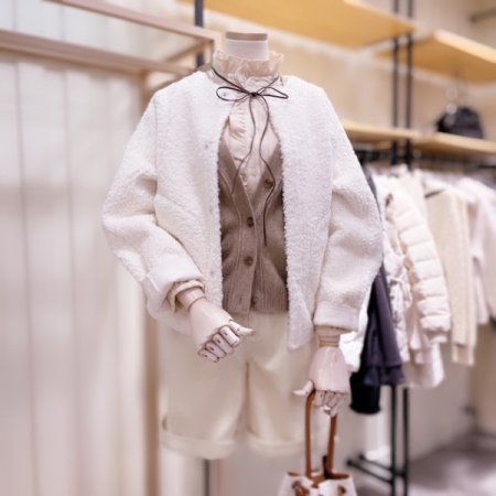 라운드넥 뽀글이 무스탕