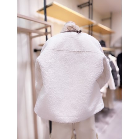 라운드넥 뽀글이 무스탕