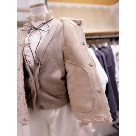 라운드넥 뽀글이 무스탕