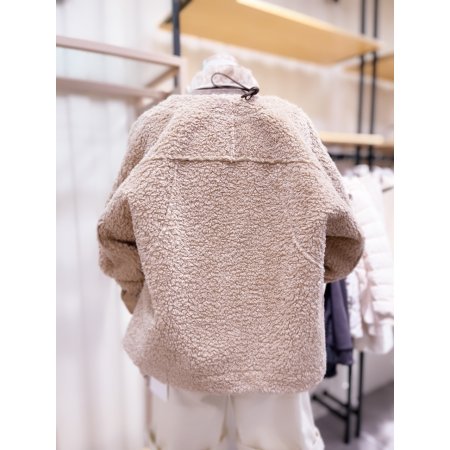 라운드넥 뽀글이 무스탕