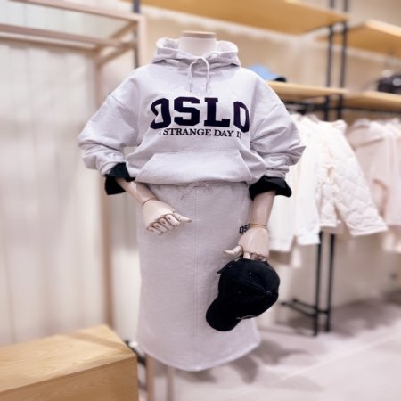 OSLO 후로피 PRINT 후드맨투맨