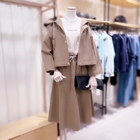 골드스냅 케이프라인 후드 점퍼