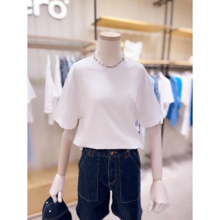 M자수 포인트 슬림핏 반팔 티셔츠