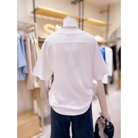 M자수 포인트 슬림핏 반팔 티셔츠