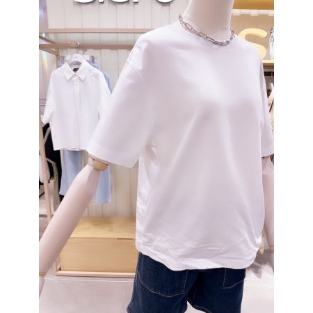 M자수 포인트 슬림핏 반팔 티셔츠