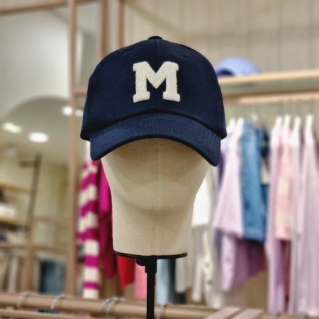 M로고 부클자수 볼캡
