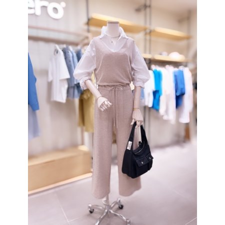 스트레이트핏 니트 점프슈트