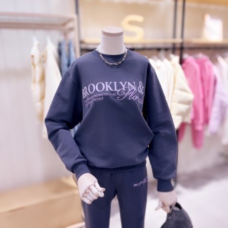 레터링 자수 맨투맨 티셔츠