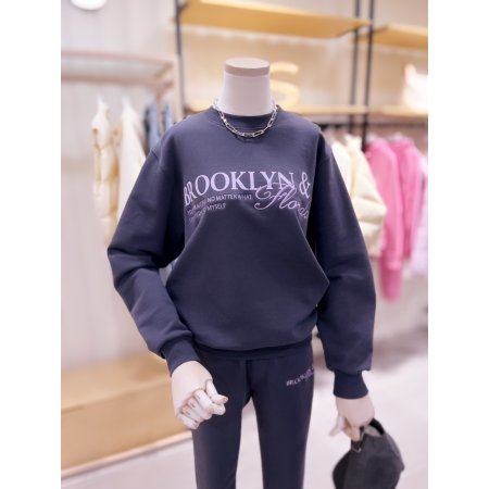 레터링 자수 맨투맨 티셔츠