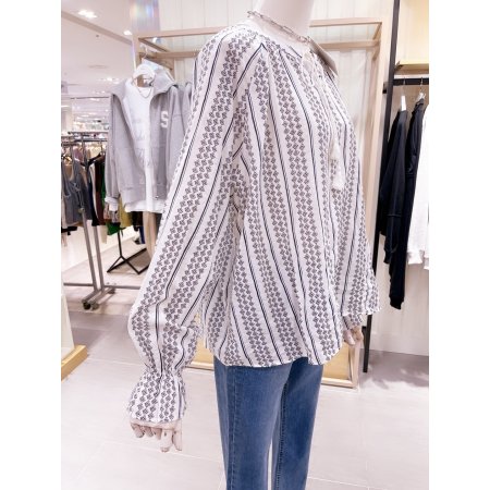 제원단 허리 밸트 패턴물 블라우스