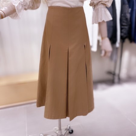 맞턱 디테일 미디 기장 스커트