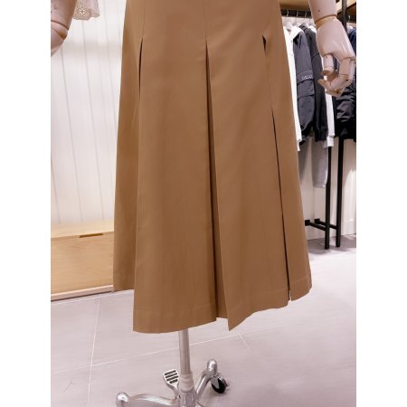 맞턱 디테일 미디 기장 스커트