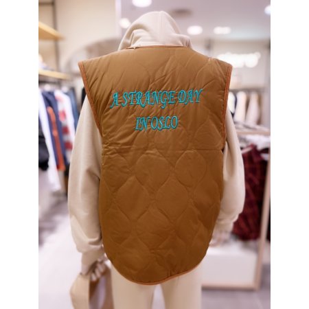 사선 아웃포켓 배색 덤블 베스트