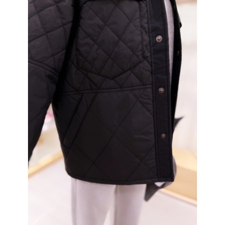 다이아퀼팅 배색 워싱 점퍼